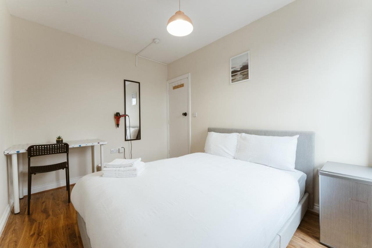 Mile End Rooms 57A London Bagian luar foto